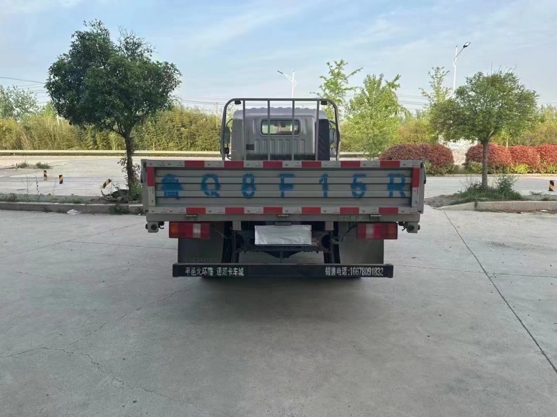 徐州23年卡車系列重汽豪沃9
