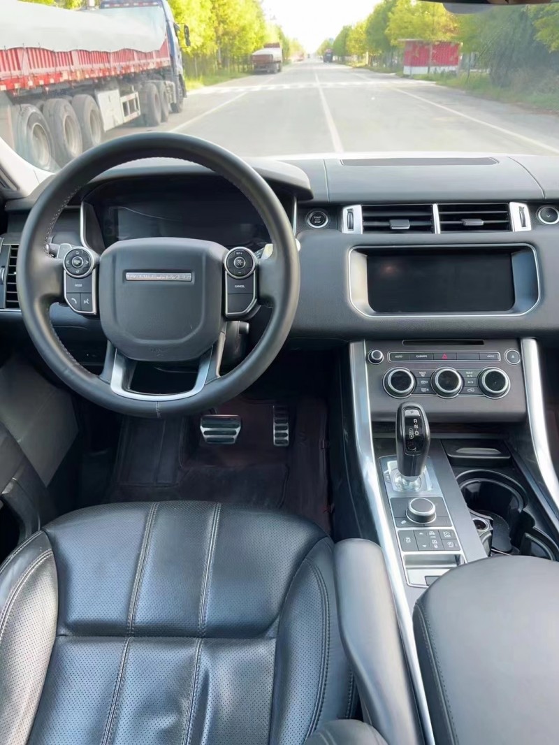 徐州17年路虎揽胜运动8