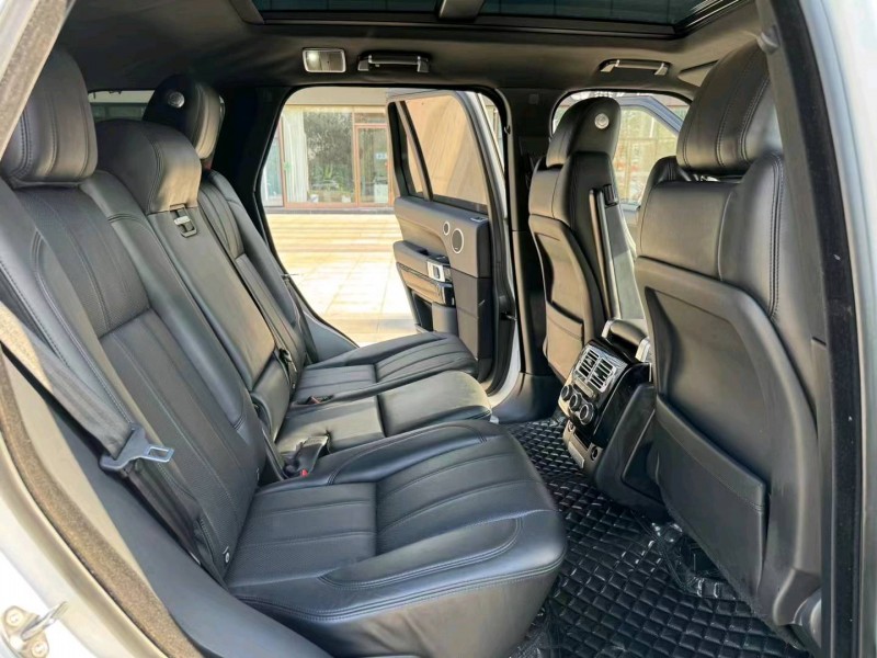 东营17年路虎揽胜行政9