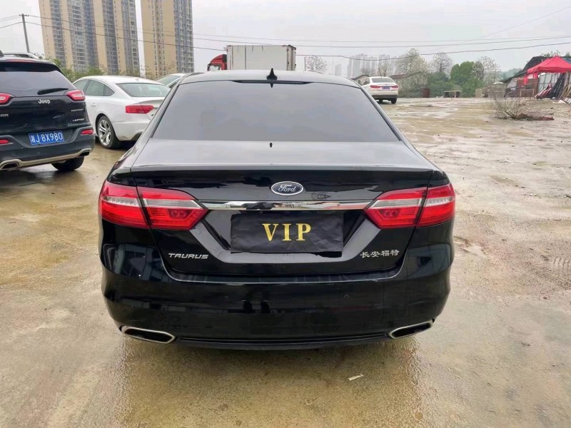 邵阳17年福特金牛座3