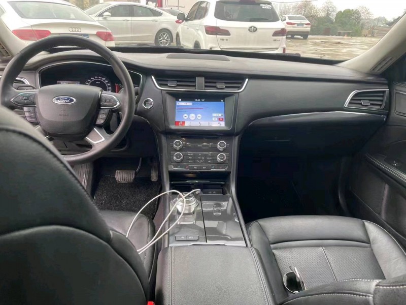 邵阳17年福特金牛座4