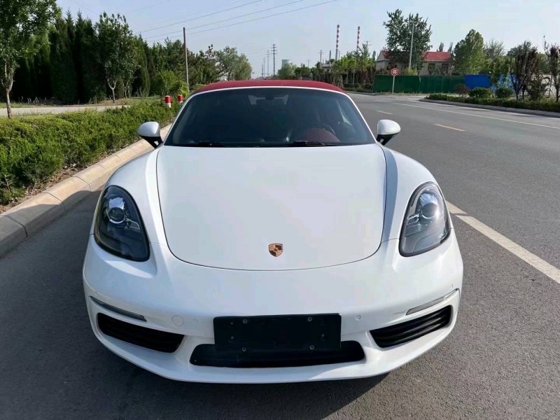 东营16年保时捷7181