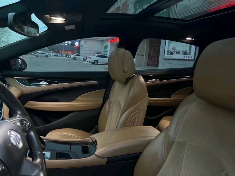 东营17年别克君越9