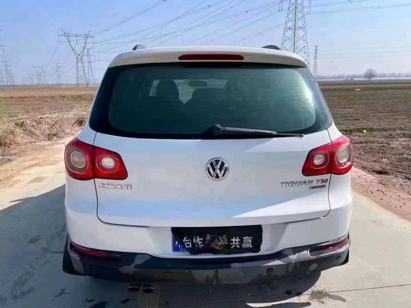 东营11年大众途观5