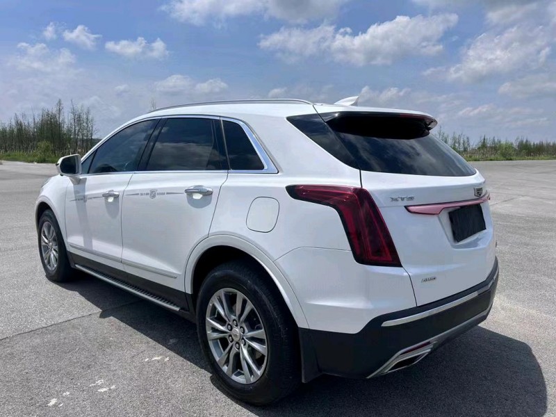盐城20年凯迪拉克XT59