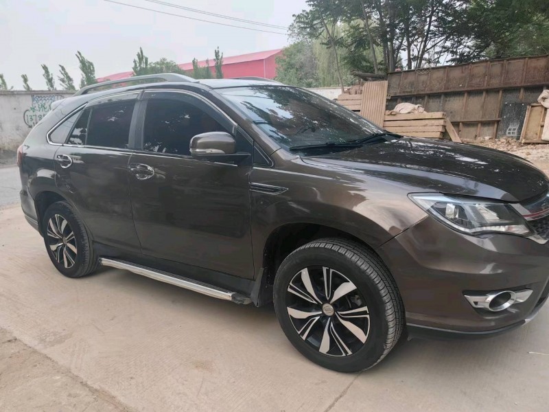 保定17年比亚迪S73