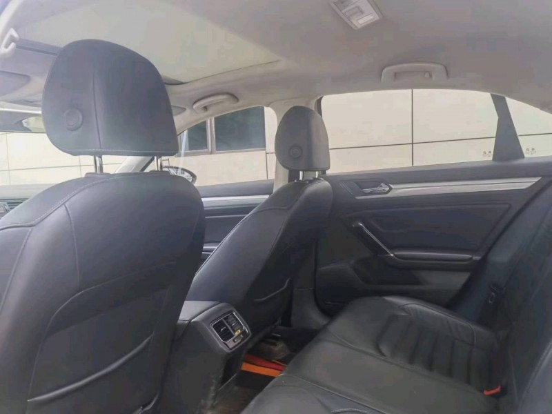 保定17年大众凌渡4