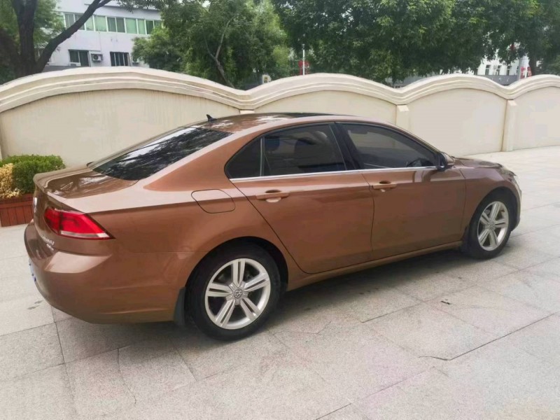 保定17年大众凌渡8