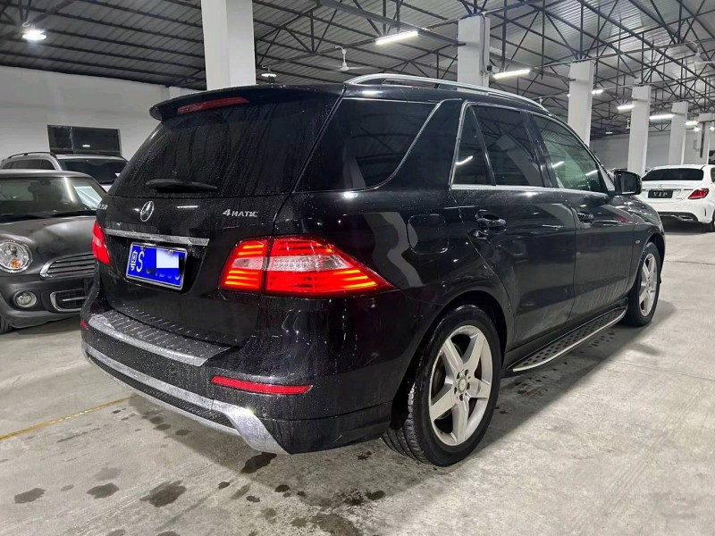 广州12年奔驰ML8