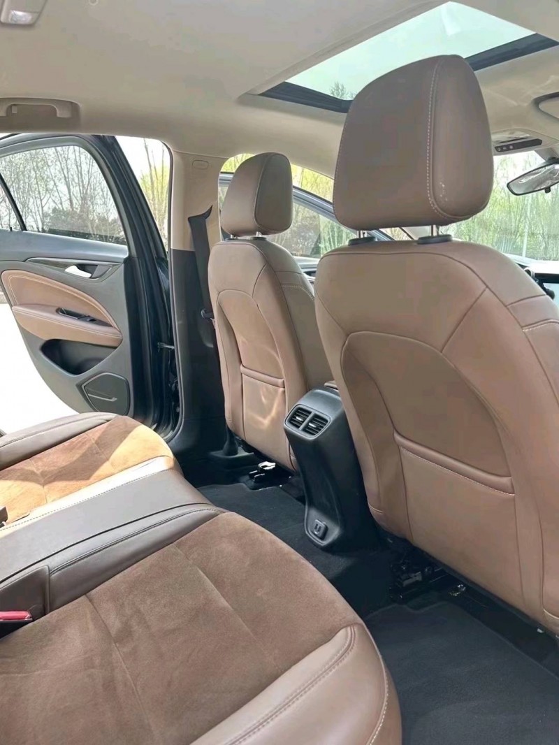 枣庄19年别克君威5