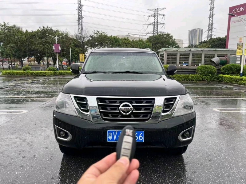 广州17年日产途乐1