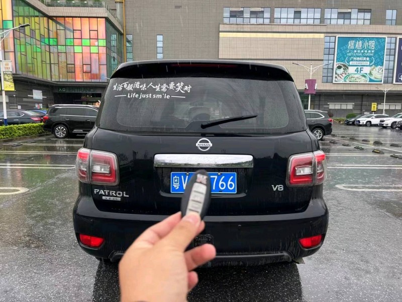 广州17年日产途乐9