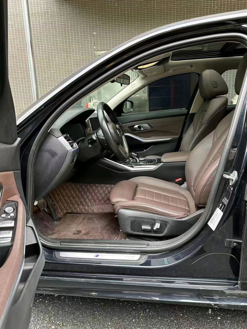 佛山20年宝马3系8