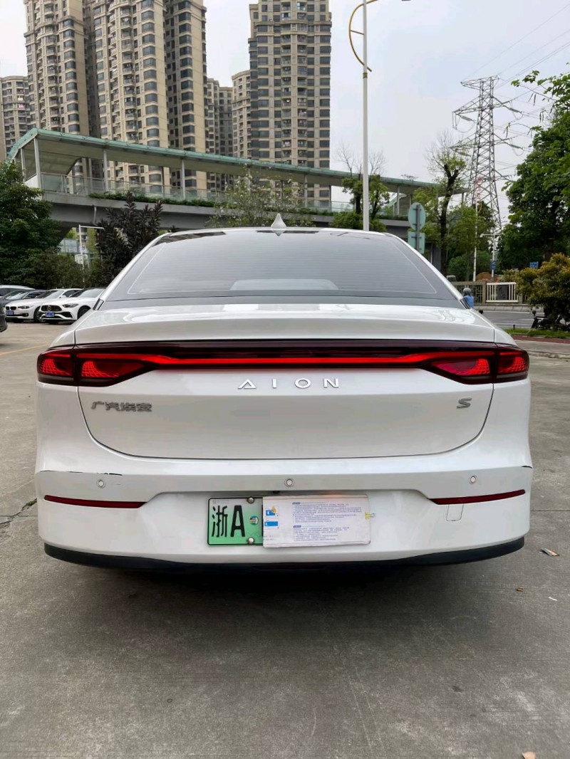 佛山23年传祺埃安S6