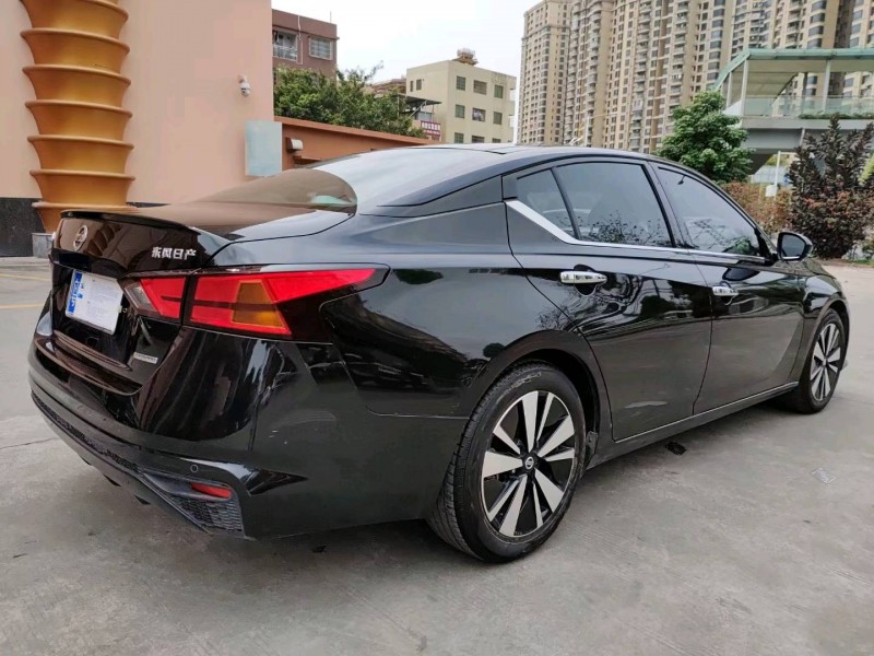 佛山21年日产天籁7