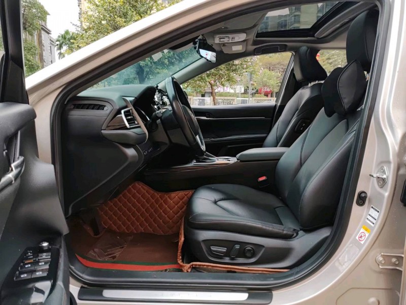 佛山18年丰田凯美瑞4