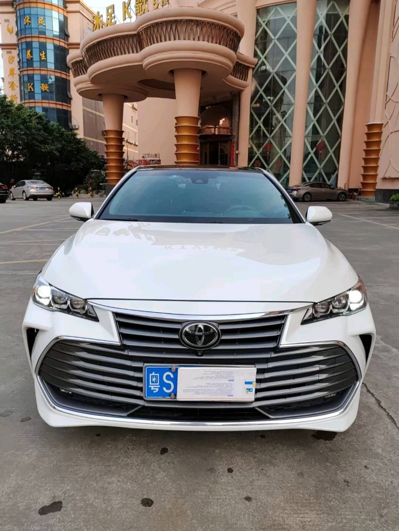 佛山20年丰田亚洲龙1