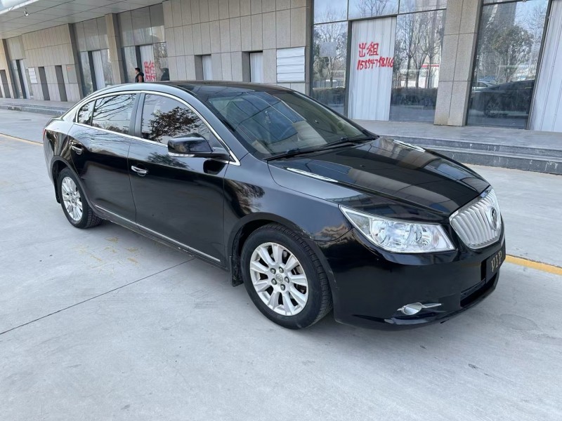 济宁12年别克君越3