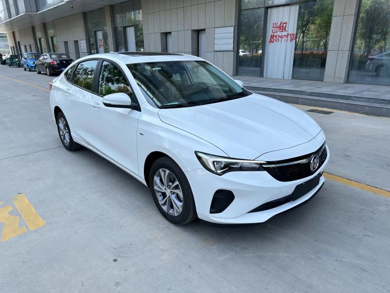 济宁24年别克威朗3