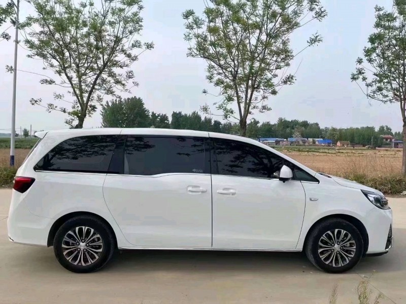 东营22年别克GL83