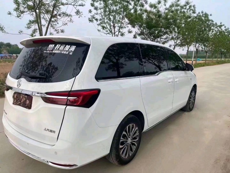 东营22年别克GL84