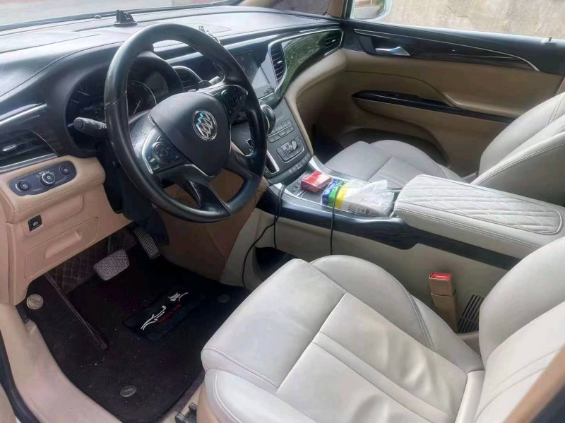 东营17年别克GL87