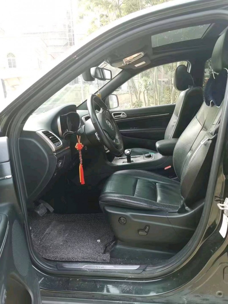 汕头15年Jeep大切诺基7