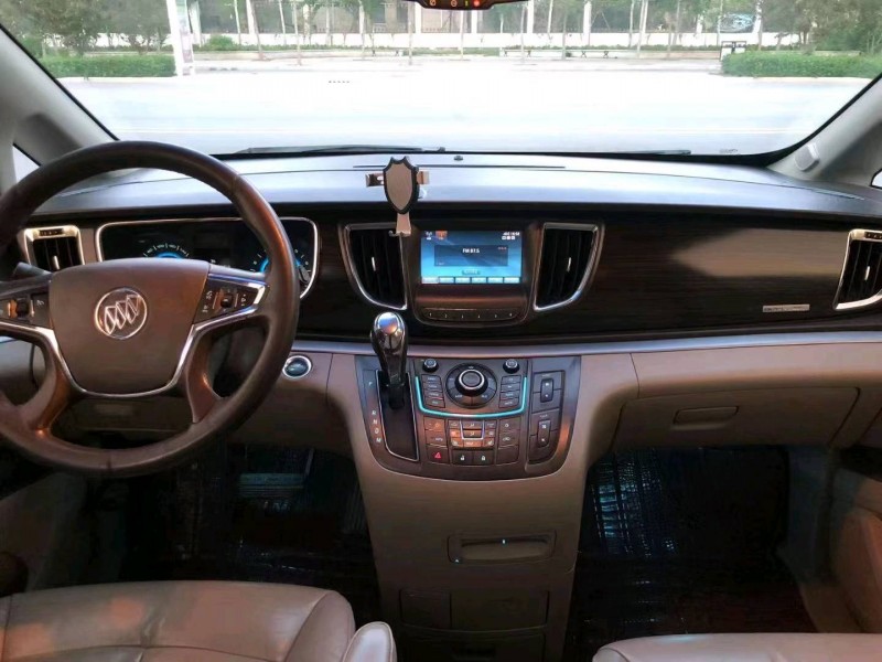 邢台11年别克GL86