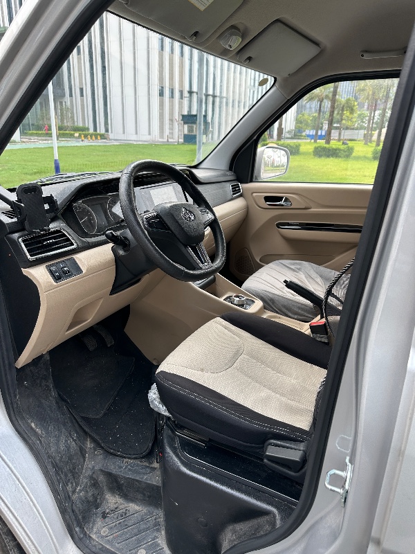 佛山23年长安汽车跨越4