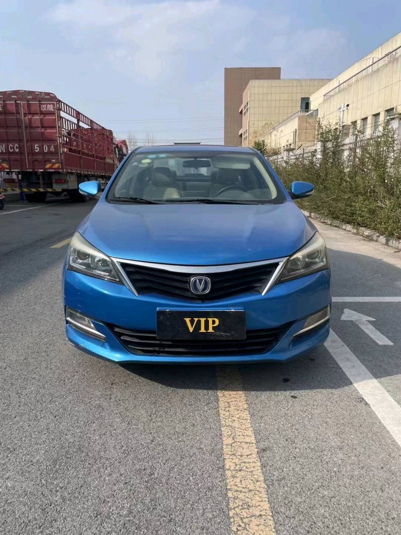 徐州15年长安汽车悦翔V71