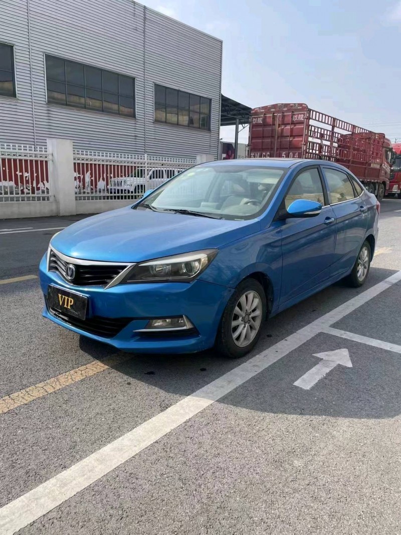 徐州15年长安汽车悦翔V73