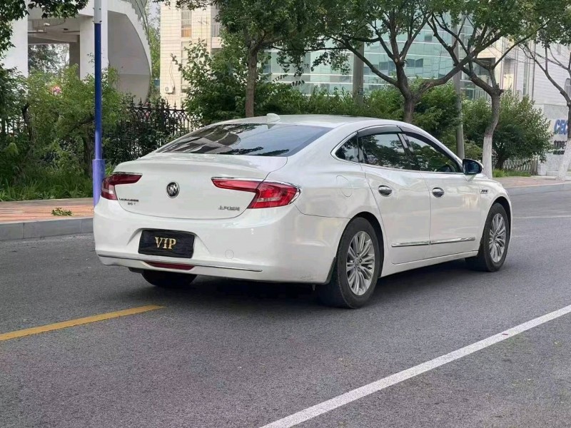 廊坊16年别克君越8