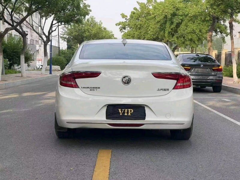 廊坊16年别克君越9