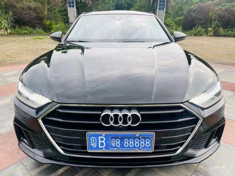 深圳22年奥迪A7L1
