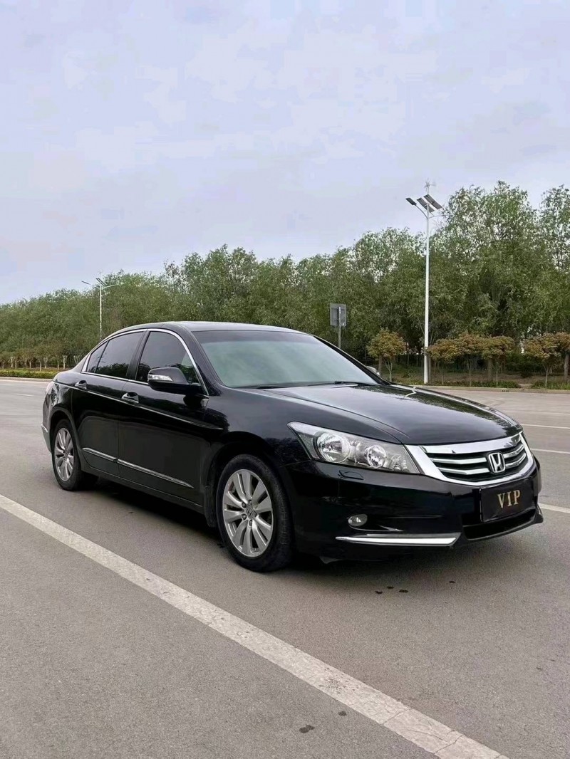 枣庄13年本田雅阁2