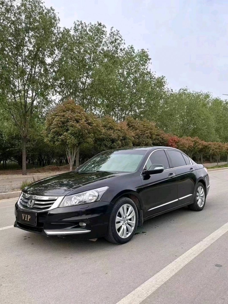 枣庄13年本田雅阁3