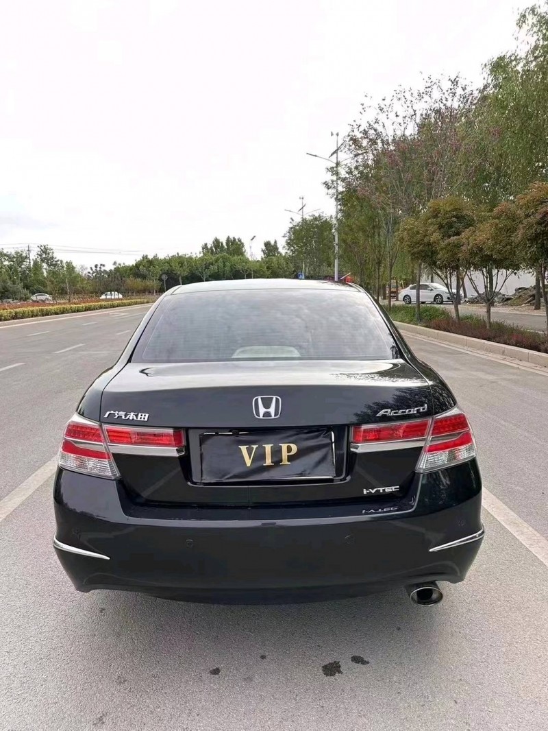 枣庄13年本田雅阁9