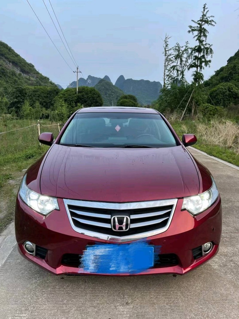 广州13年本田思铂睿1