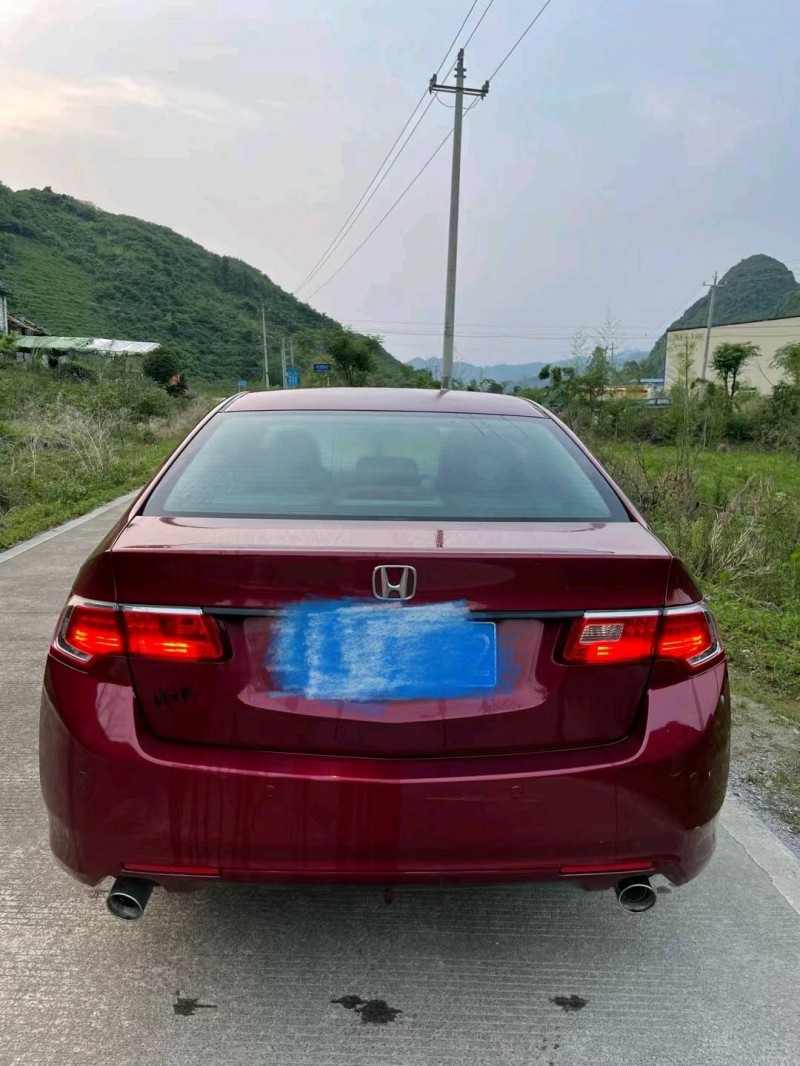 广州13年本田思铂睿4
