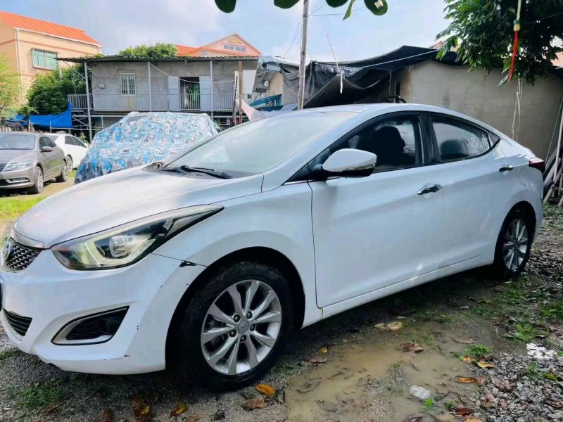 三明16年现代朗动2