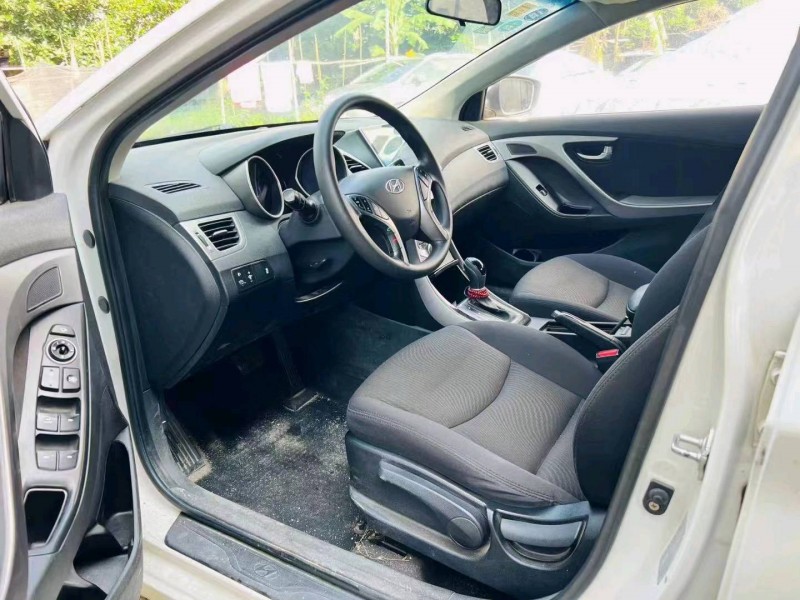 三明16年现代朗动6