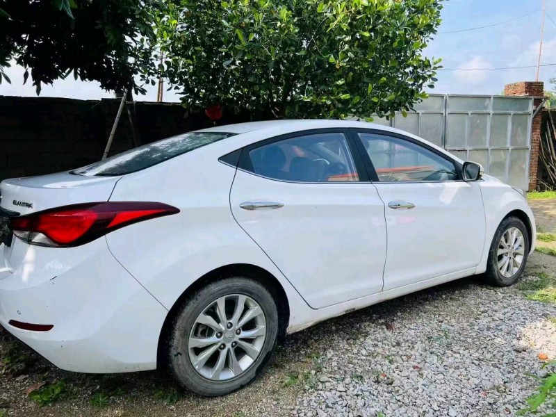 三明16年现代朗动7