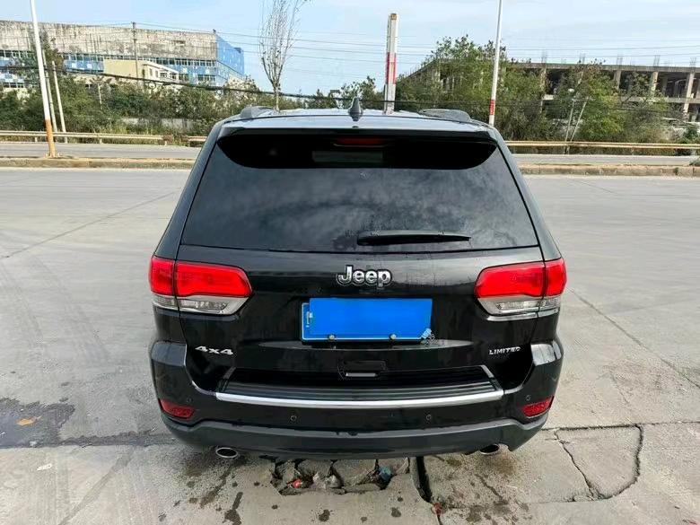 潮州17年Jeep大切諾基9