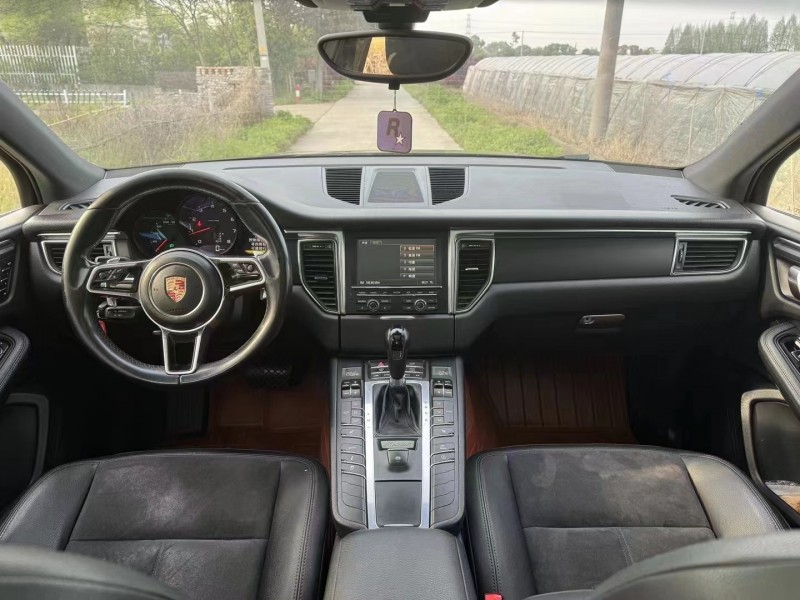 嘉興15年保時捷Macan4