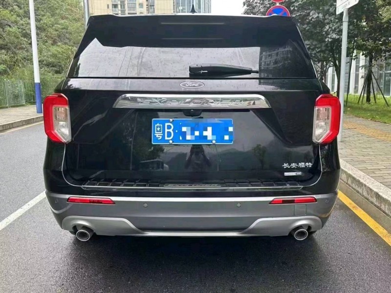 广州21年福特探险者9