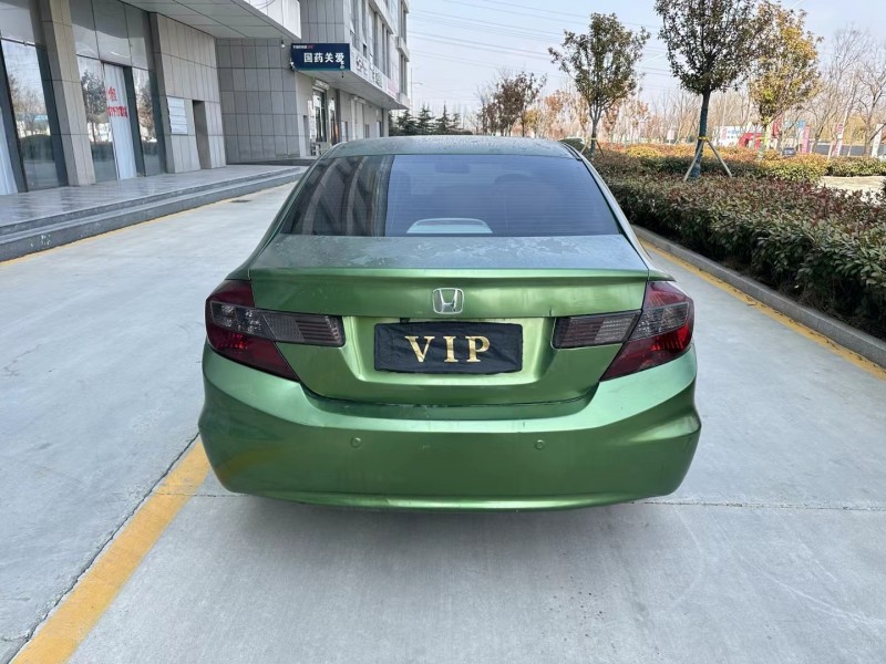 济宁12年本田思域9