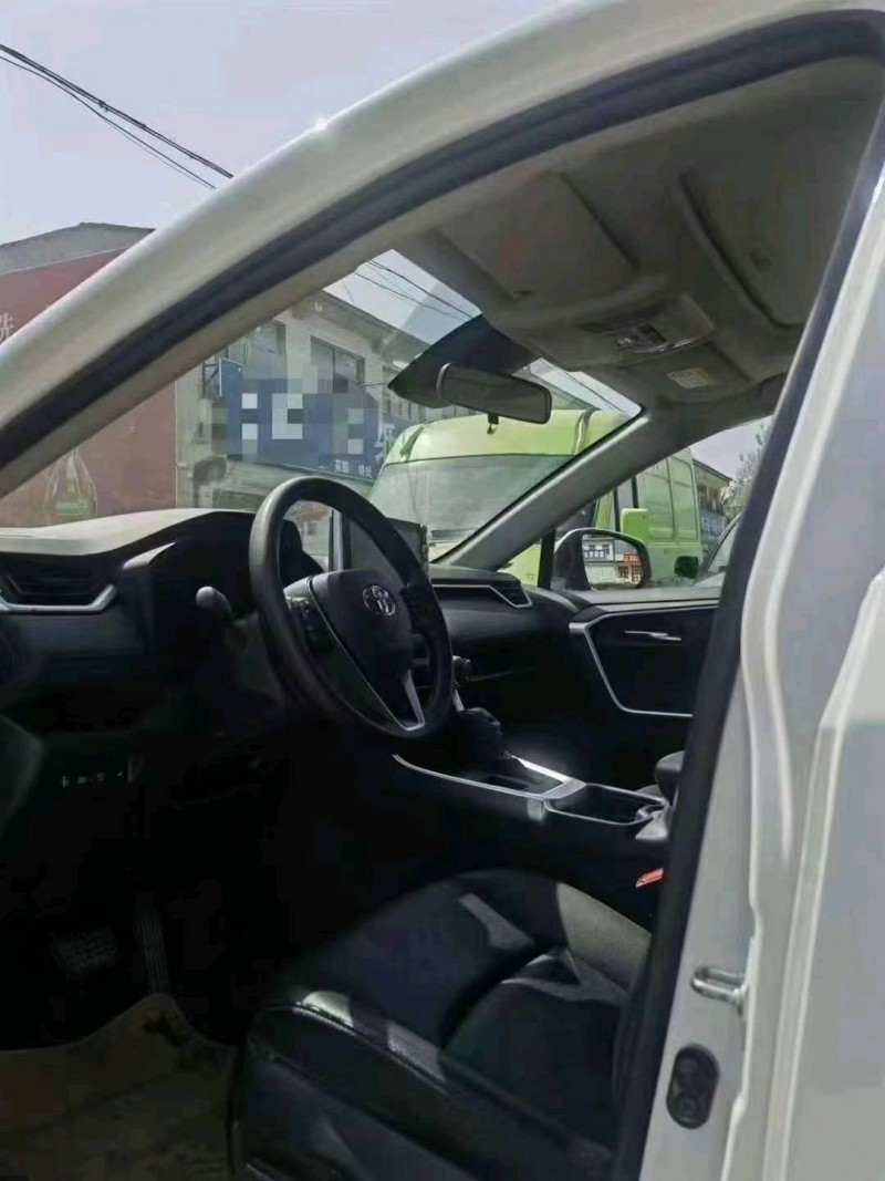 东营22年丰田RAV4荣放5