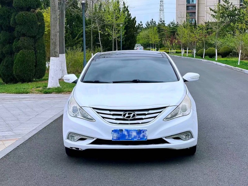 枣庄14年现代索纳塔八1