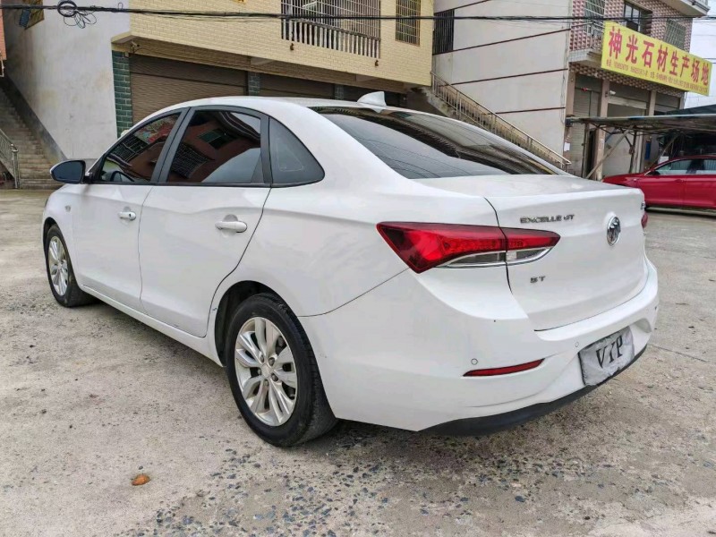 枣庄20年别克英朗5