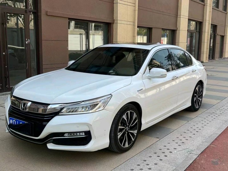 枣庄17年本田雅阁2